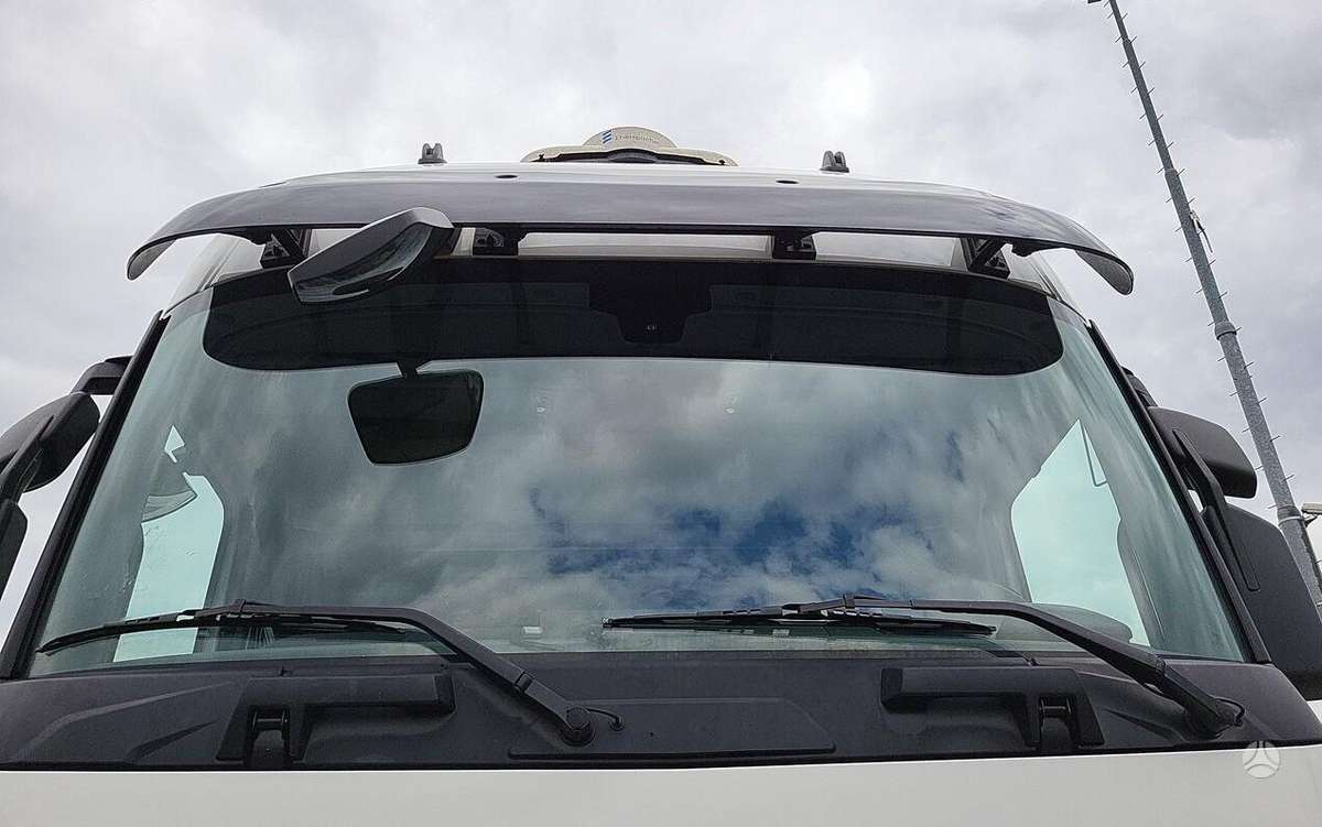 Renault T HIGH 480 T4X2, double sleeper