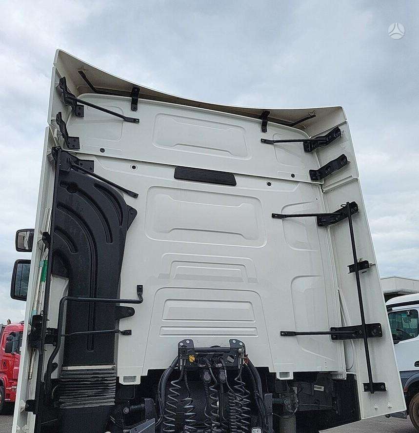 Renault T HIGH 480 T4X2, double sleeper