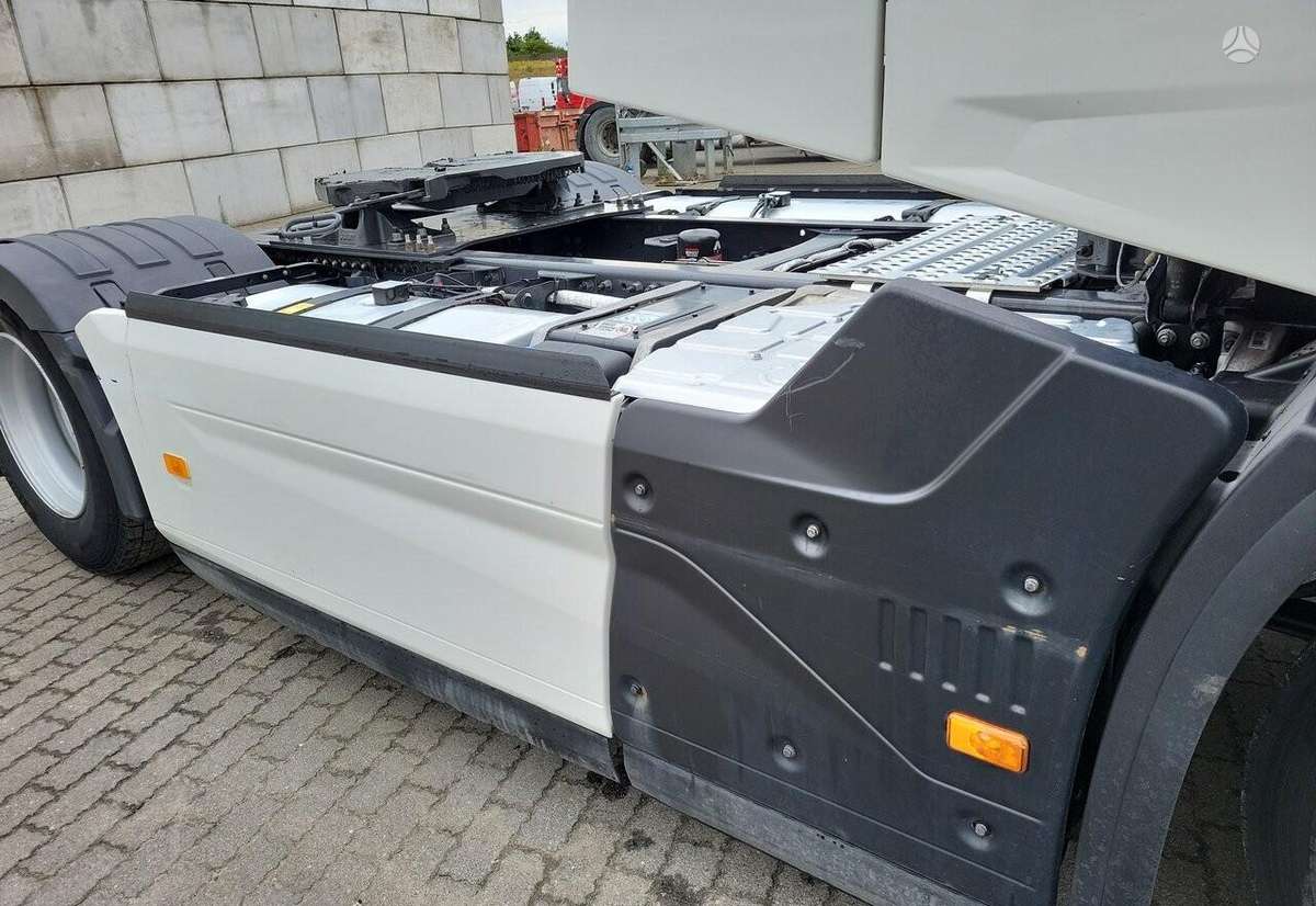 Renault T HIGH 480 T4X2, double sleeper