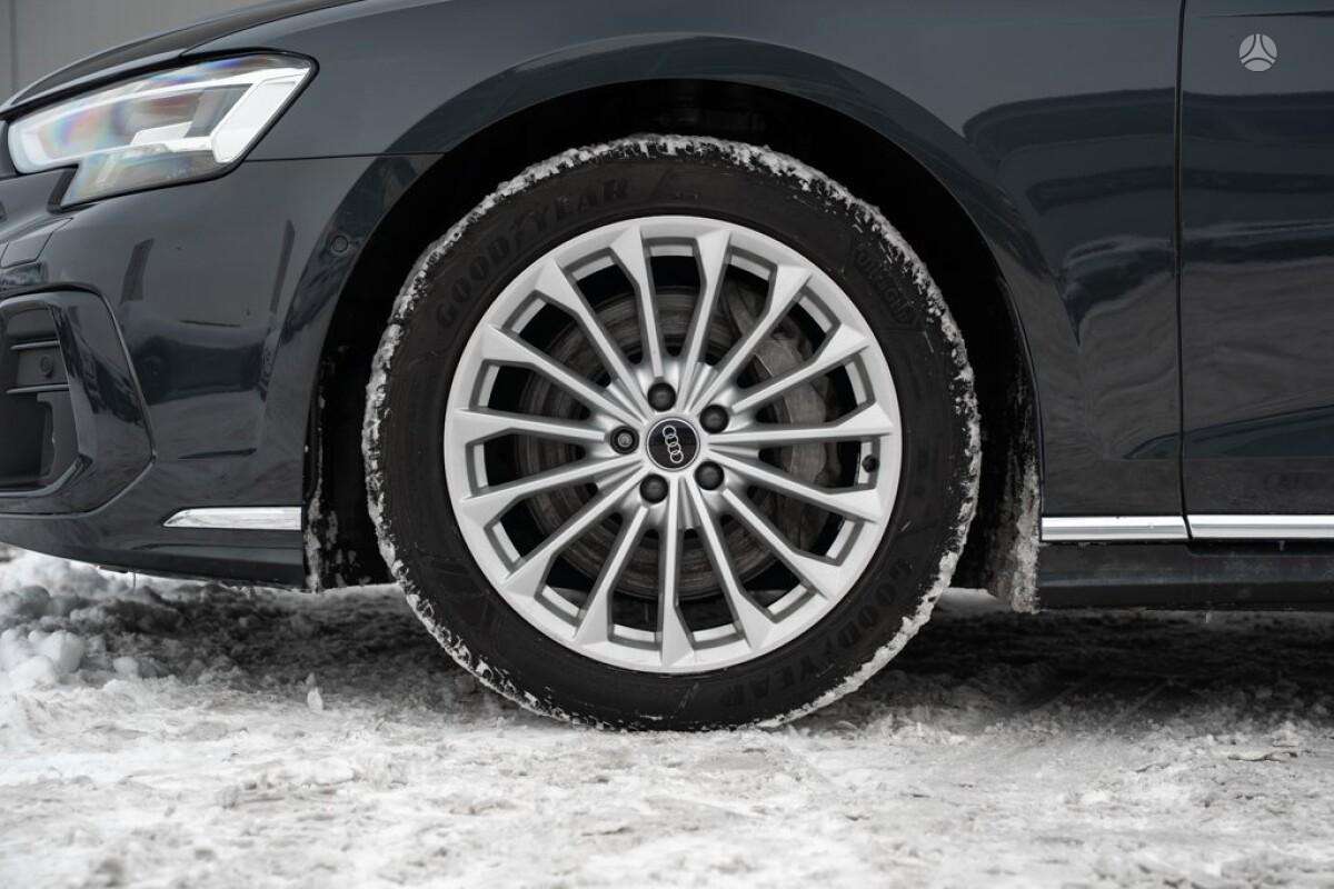 Audi A8, 3.0 l., Седан