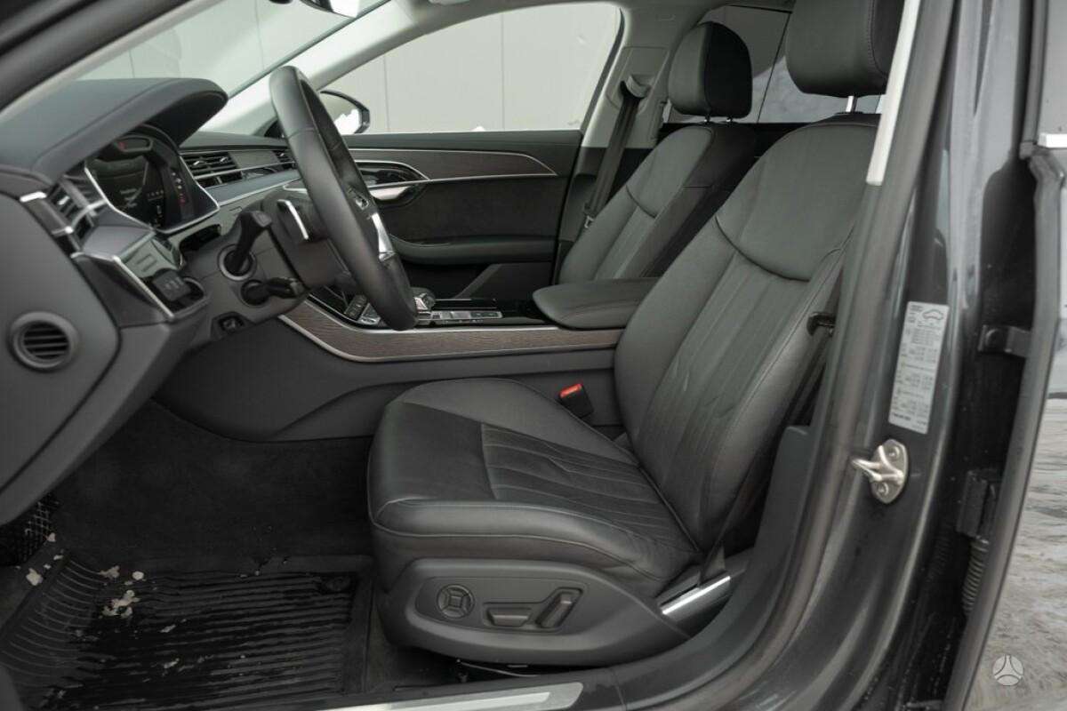 Audi A8, 3.0 l., Седан