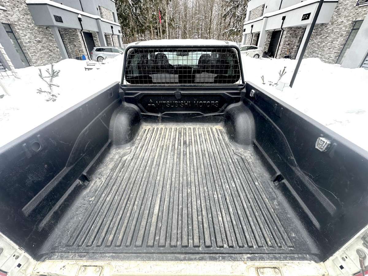 Mitsubishi L200, 2019 15