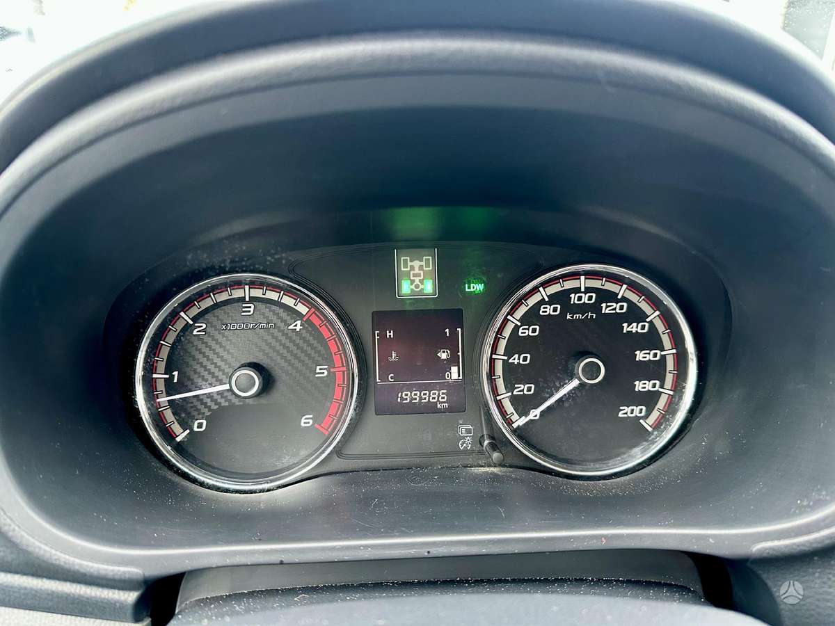 Mitsubishi L200, 2019 32