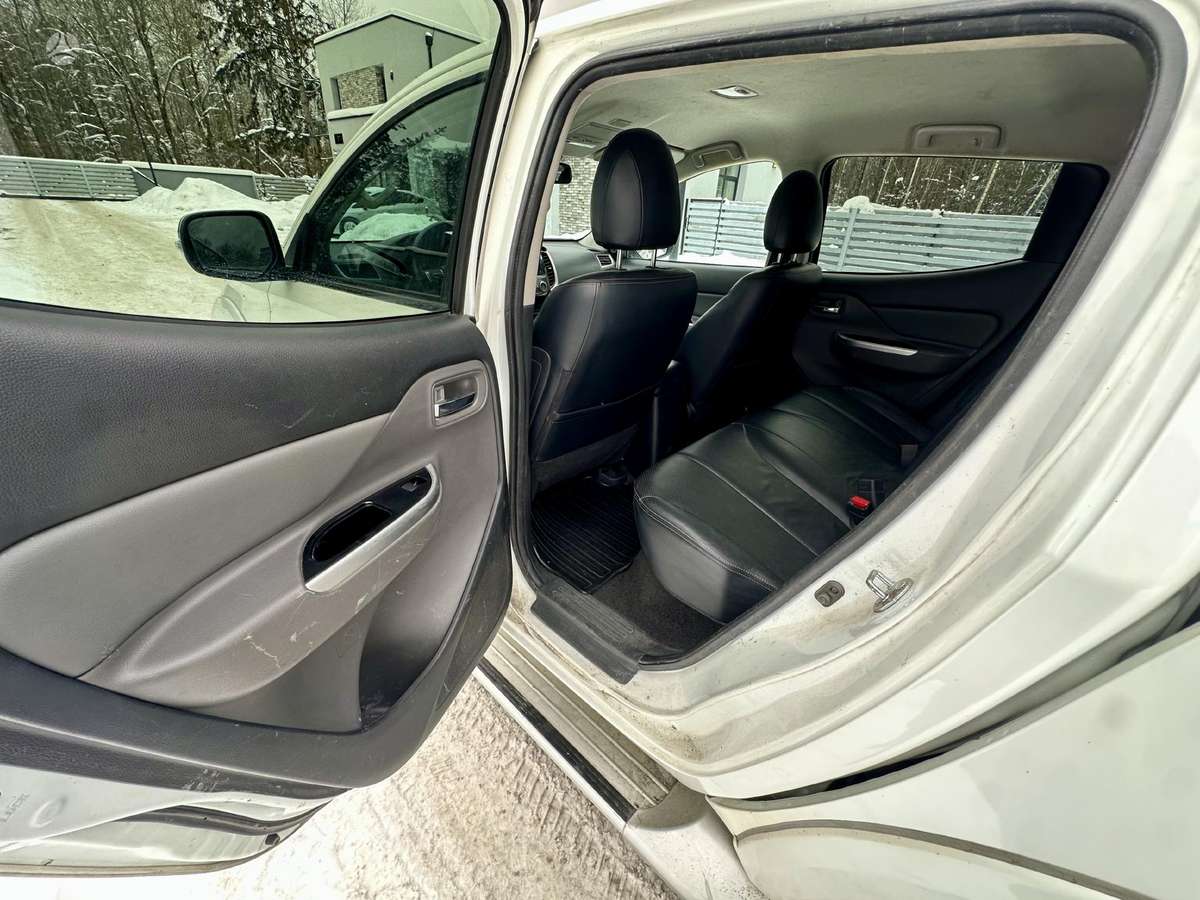 Mitsubishi L200, 2019 33