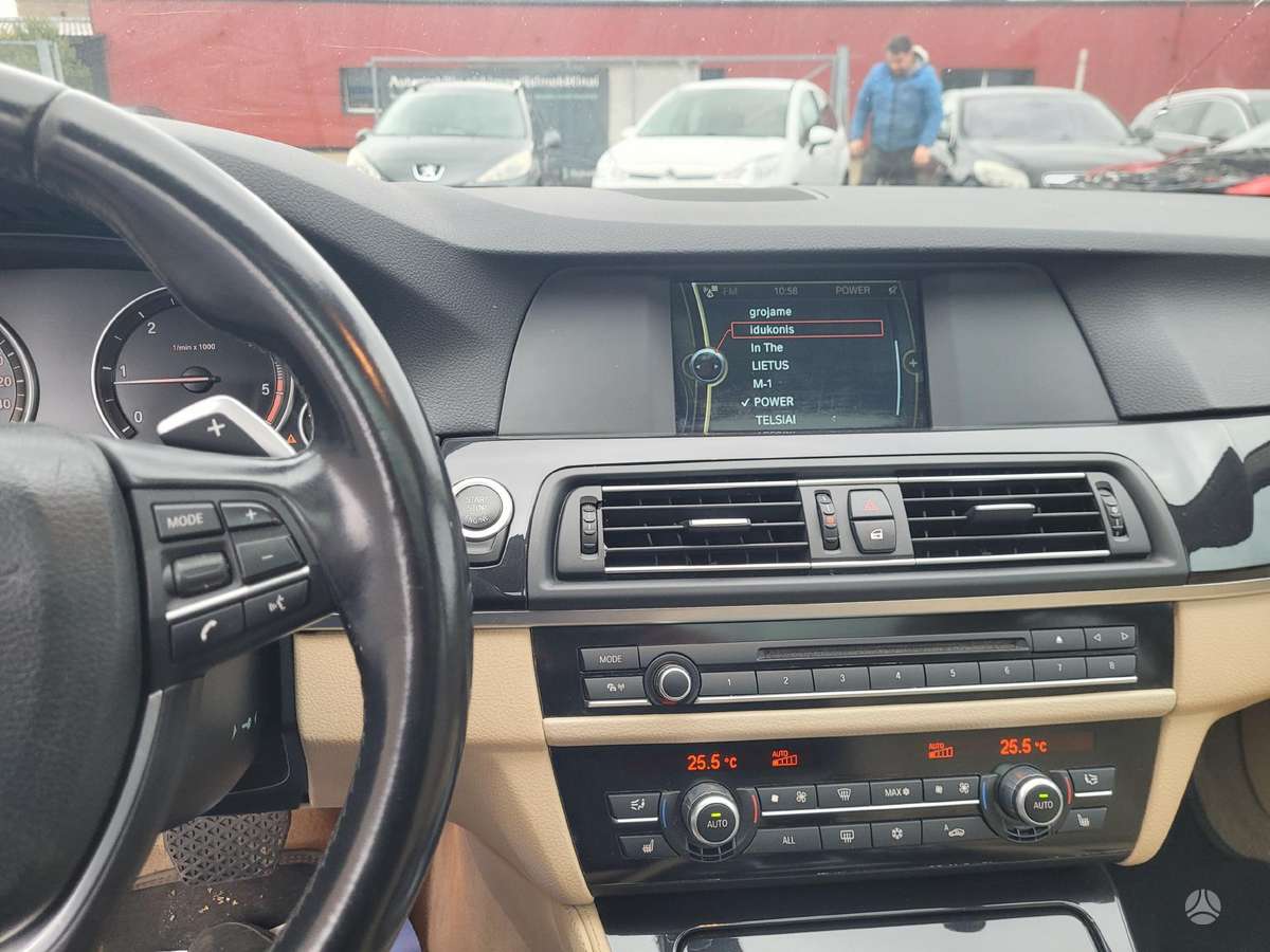 BMW 520, 2.0 l., universalas