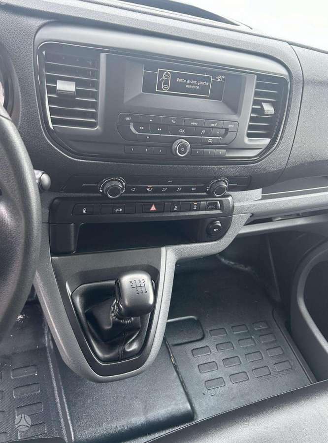 Opel Vivaro, 2020 11