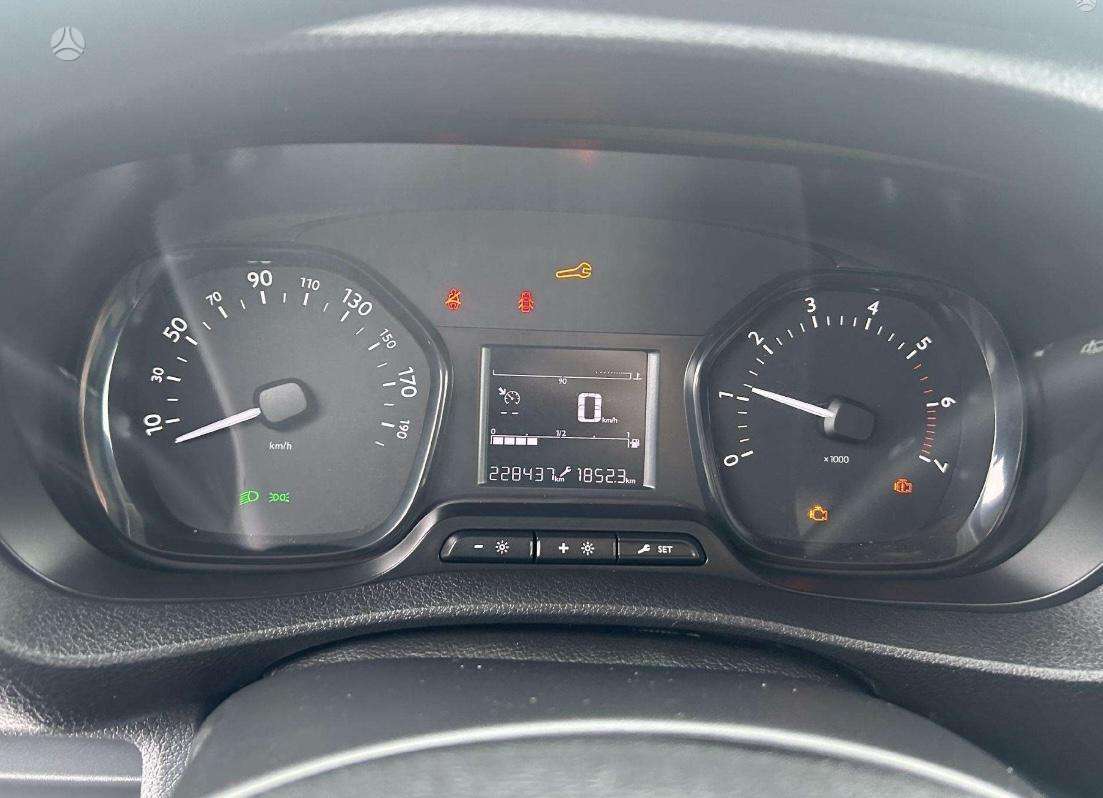 Opel Vivaro, 2020 12