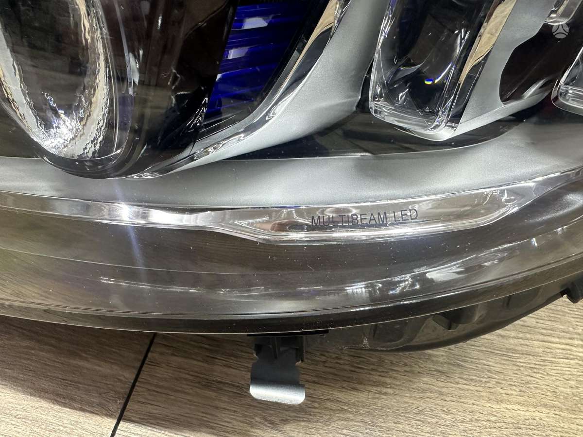 Mercedes-Benz C klasė lights