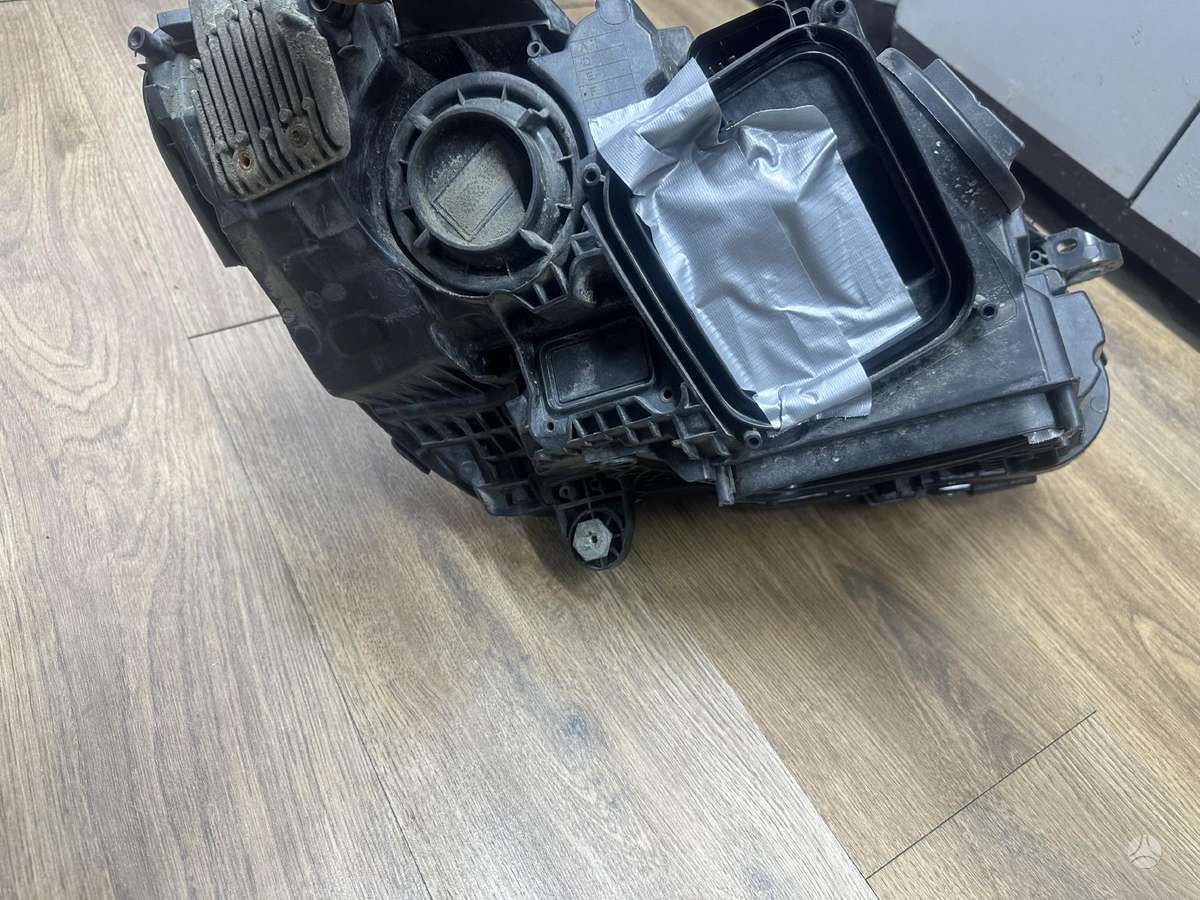 Mercedes-Benz C klasė lights