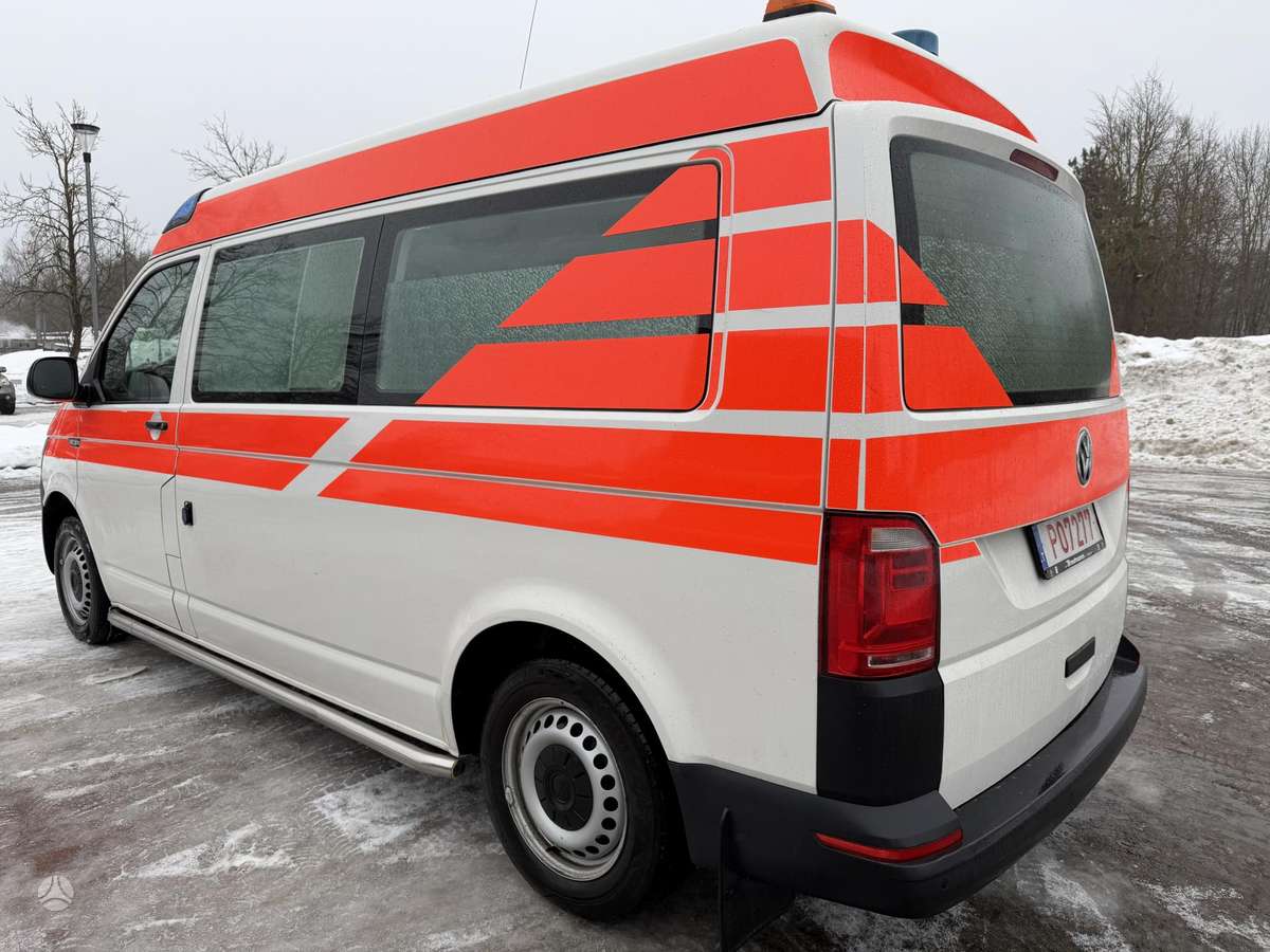 Volkswagen Caravelle - 8