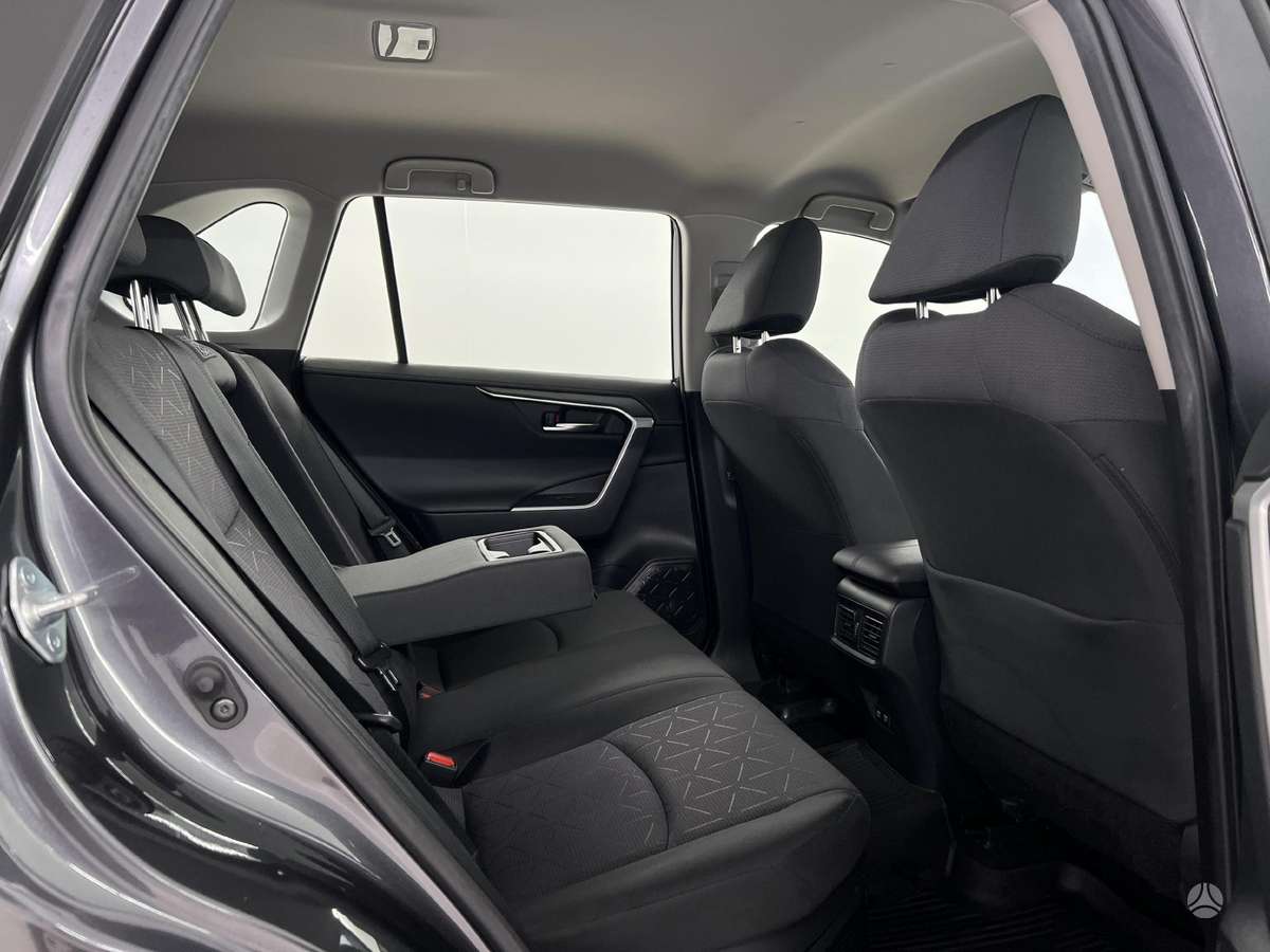 Toyota RAV4 - 7
