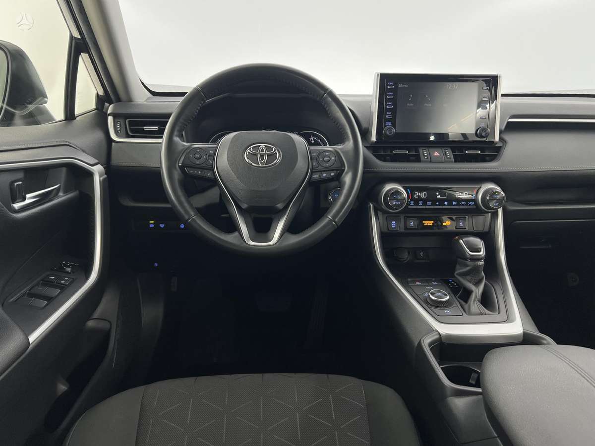 Toyota RAV4 - 9