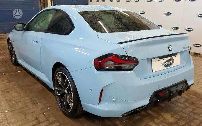 BMW 220 dalimis