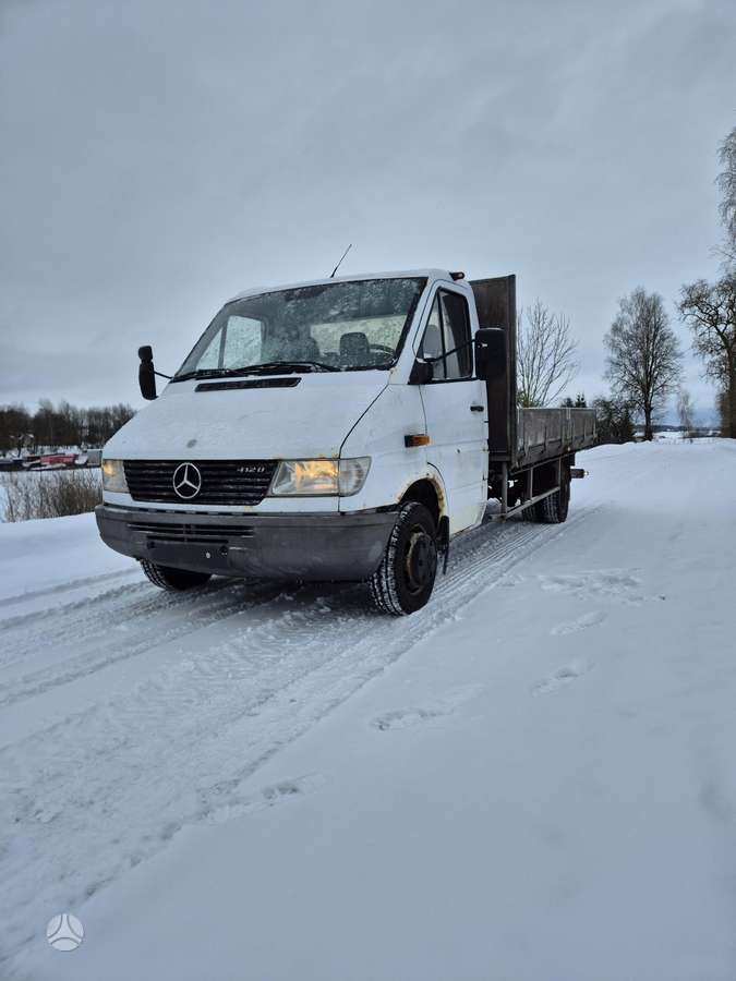 Mercedes-Benz Sprinter, 1999 3