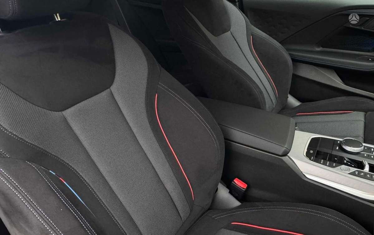 BMW 220 dalimis