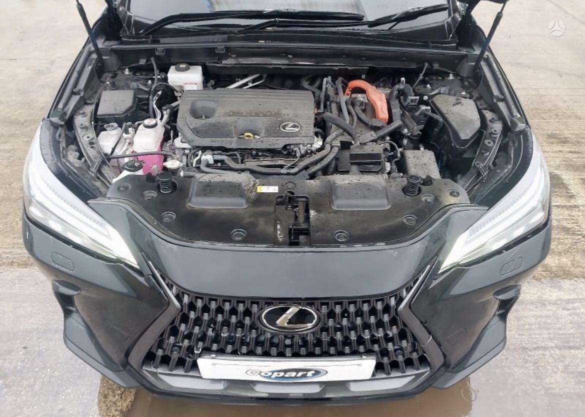 Lexus NX klasė dalimis