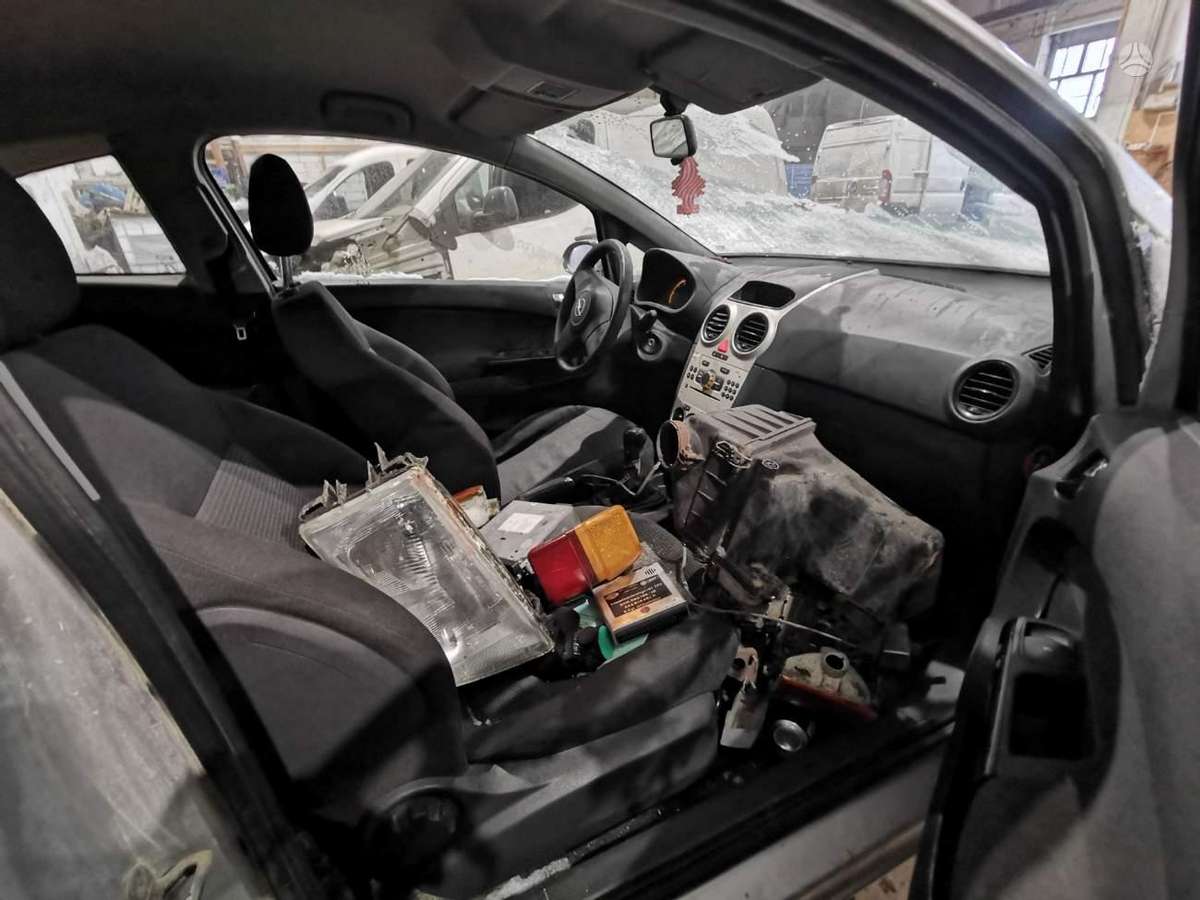 Opel Corsa rezerves daļās. 2026 6 01 pigios dalys utenoje 37068744056 ar