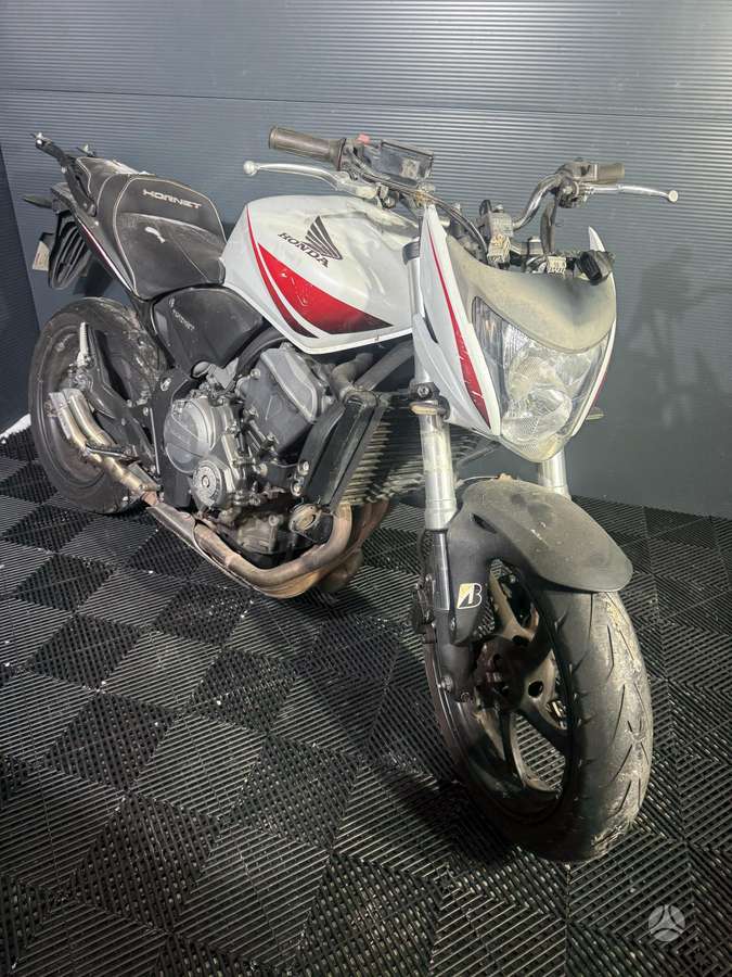 Honda CBF 600cc, street / классические