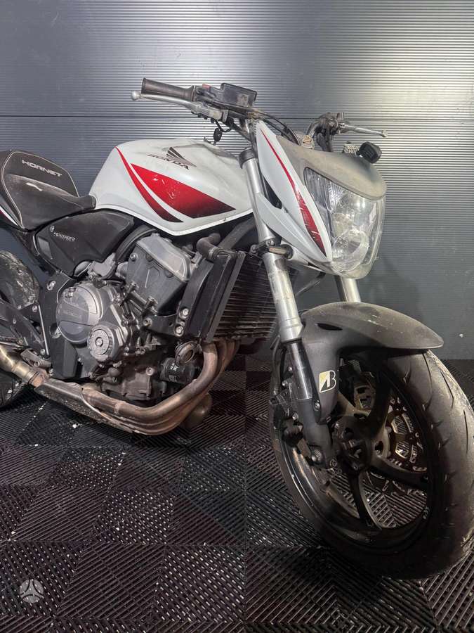 Honda CBF 600cc, street / классические