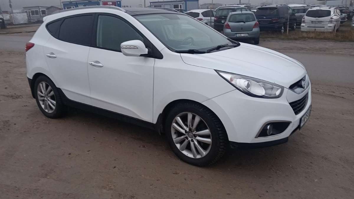 Hyundai ix35, 2.0 l., hatchback