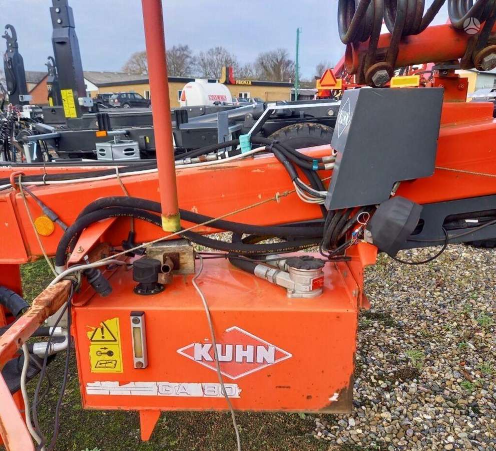 Kuhn GA8020, grābekļi