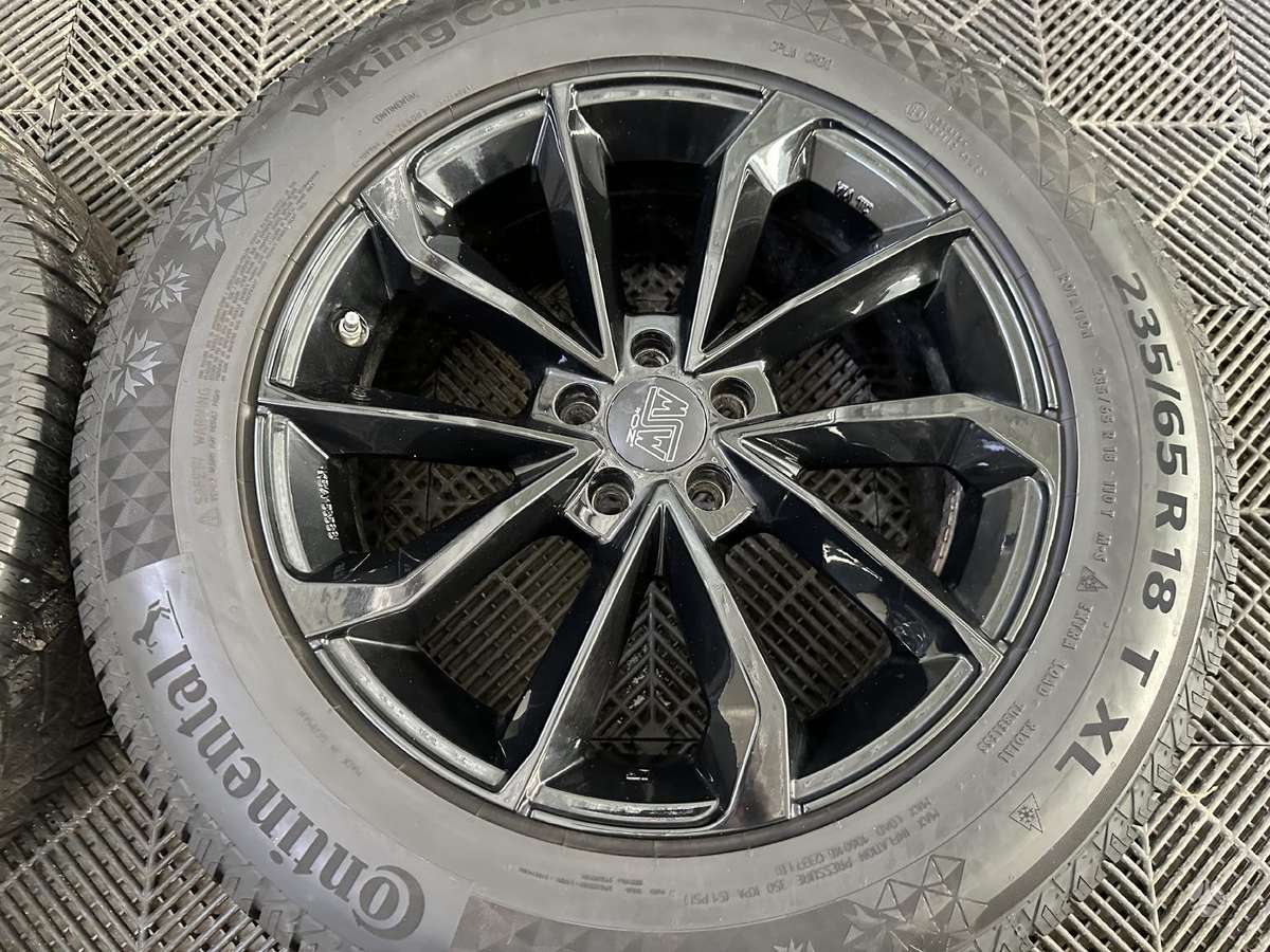 Jaguar I-PACE, lengvojo lydinio, R18