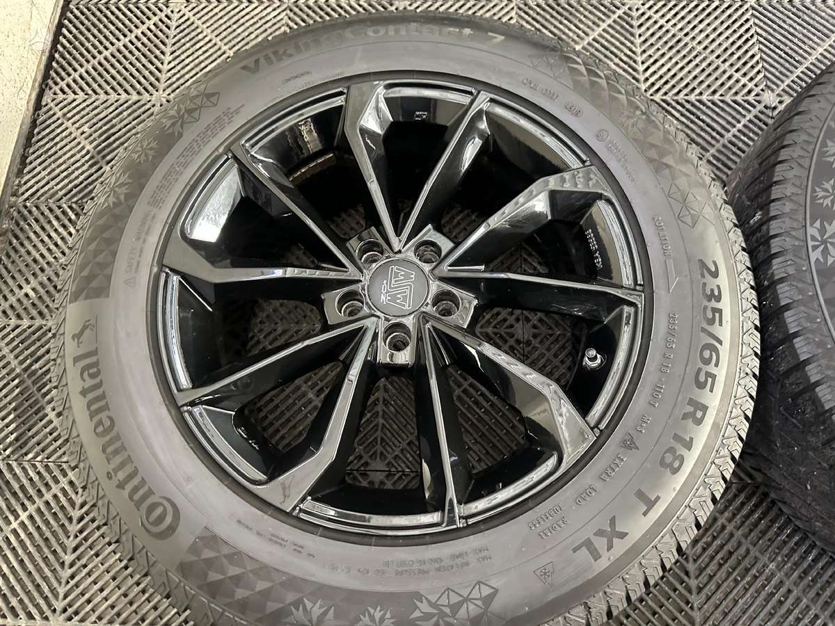 Jaguar I-PACE, lengvojo lydinio, R18