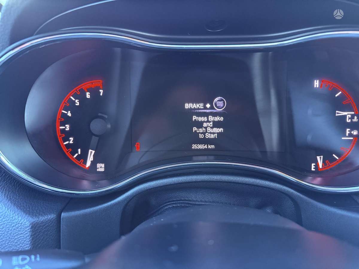 Dodge Durango, 5.7 l., off-road / crossover