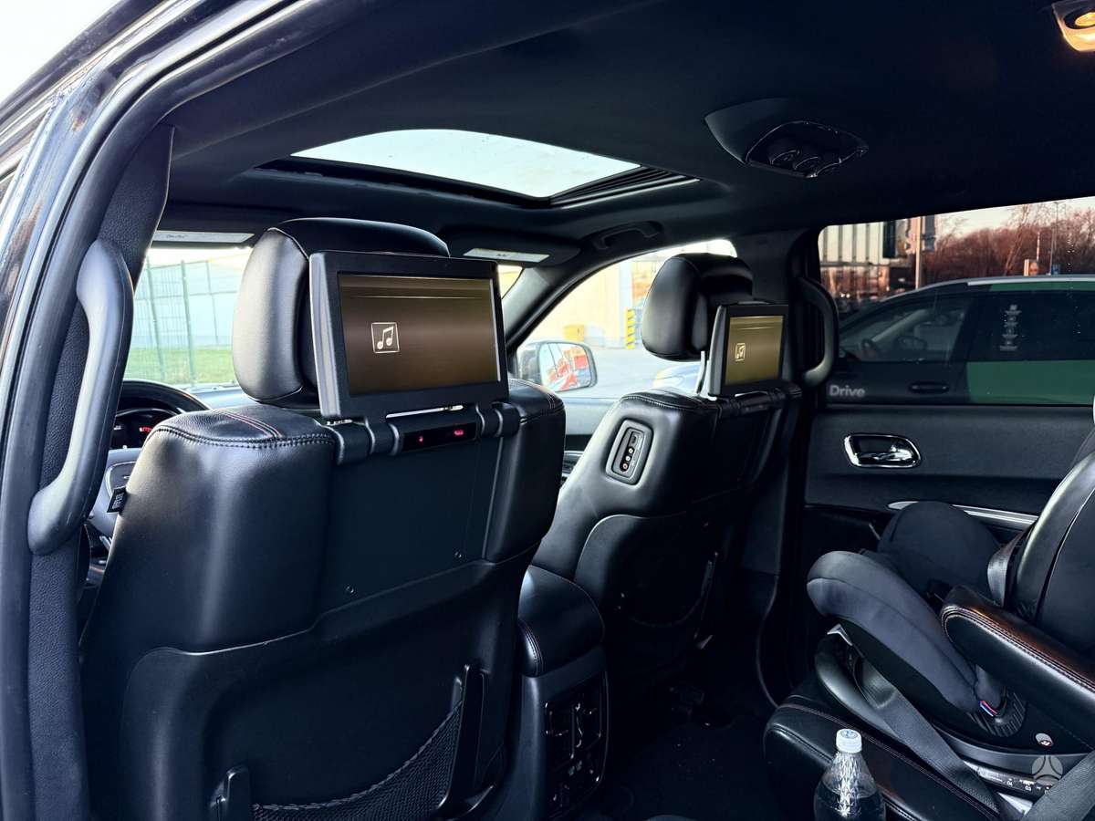 Dodge Durango, 5.7 l., off-road / crossover