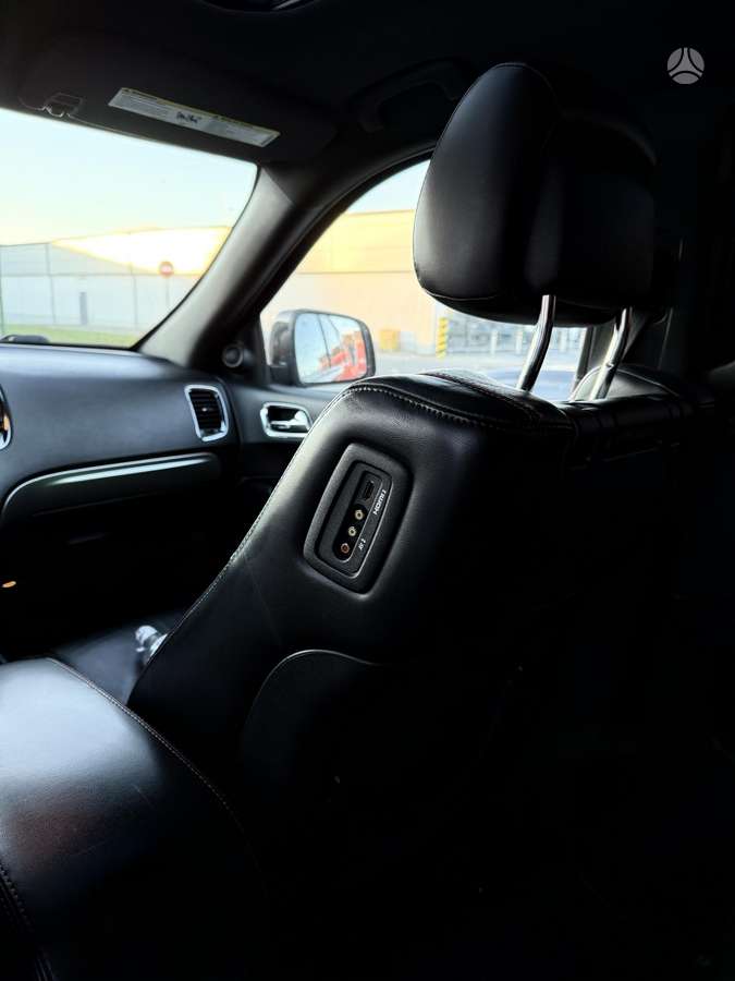 Dodge Durango, 5.7 l., off-road / crossover