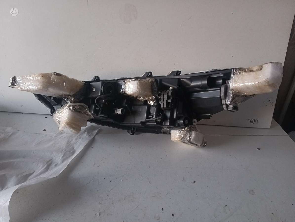 Toyota Corolla Cross lights