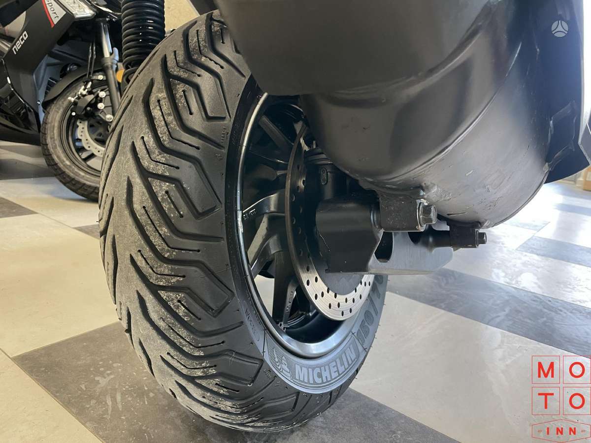 Yamaha XMAX 400 400cc, мотороллеры / мопеды