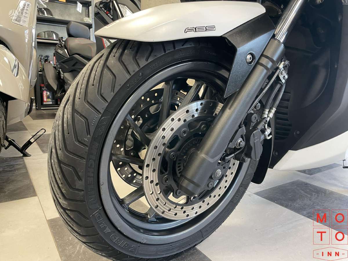 Yamaha XMAX 400 400cc, мотороллеры / мопеды
