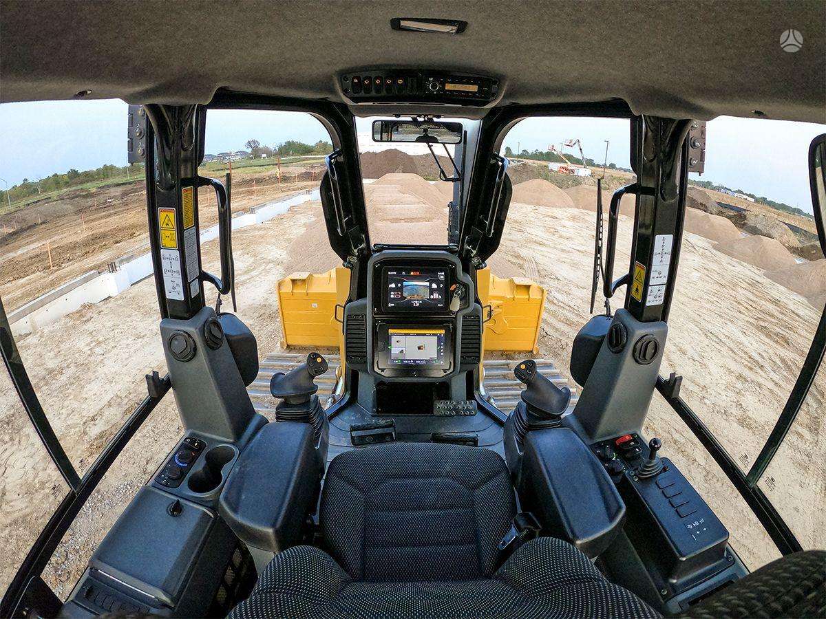 Caterpillar D4, bulldozer