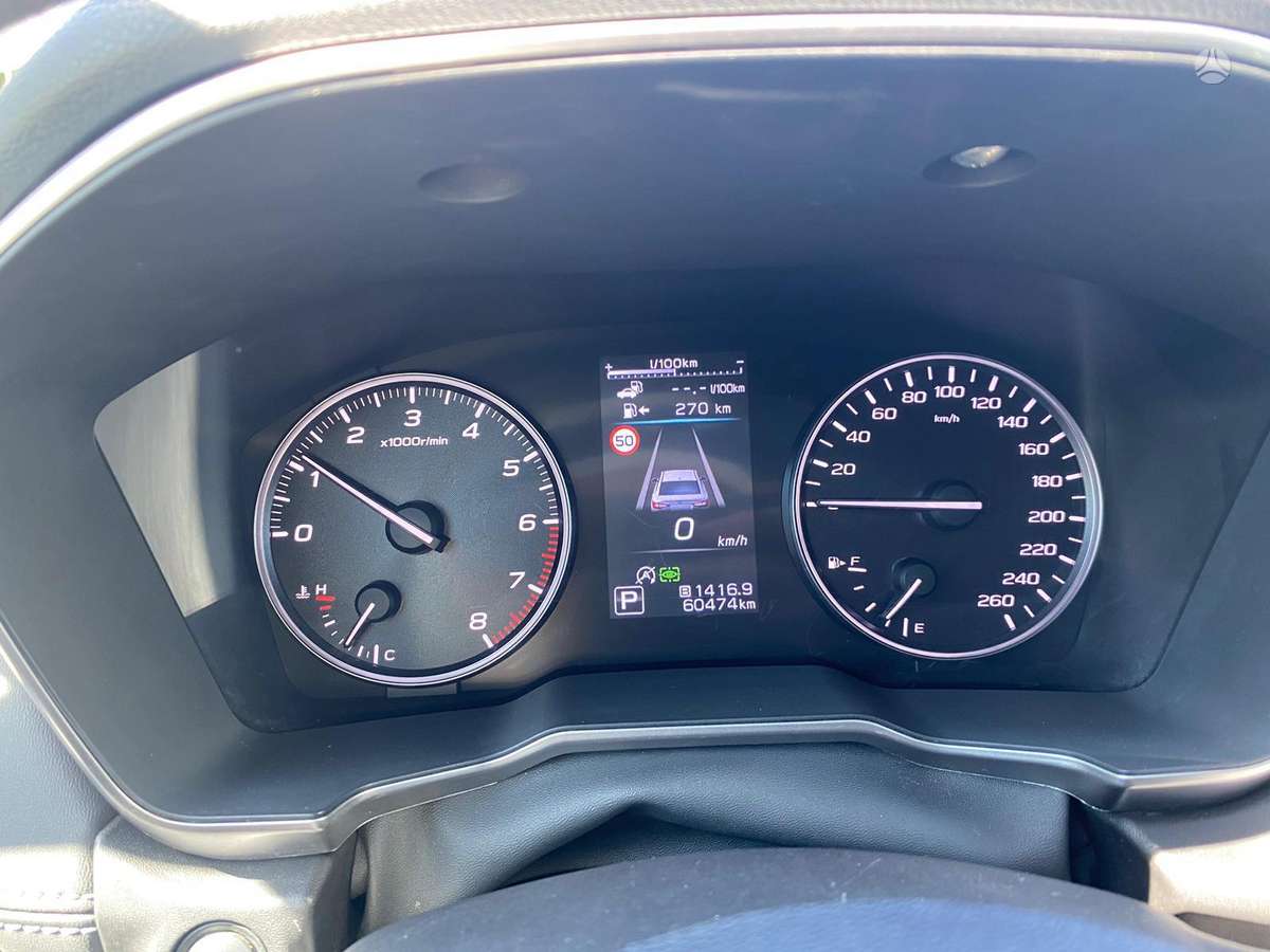 Subaru Legacy - 9