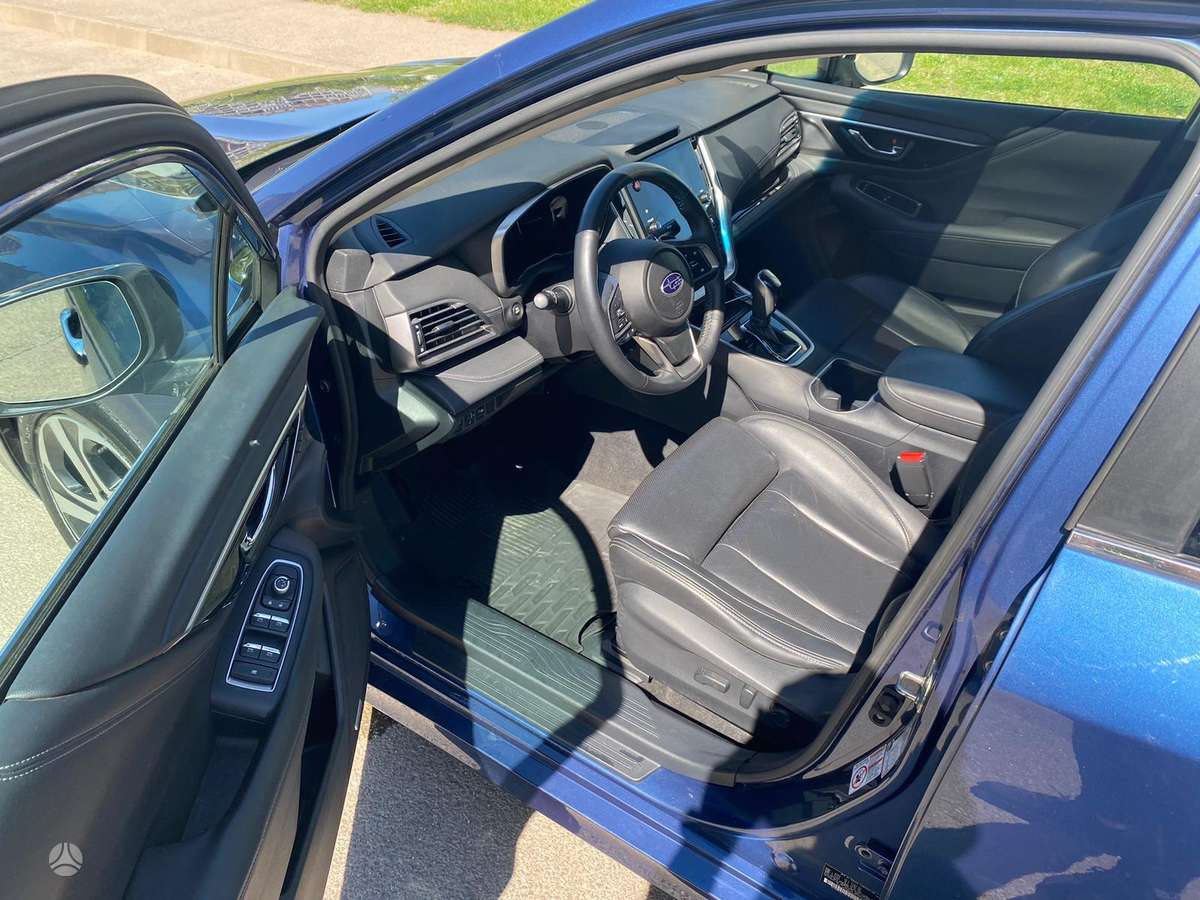 Subaru Legacy - 12