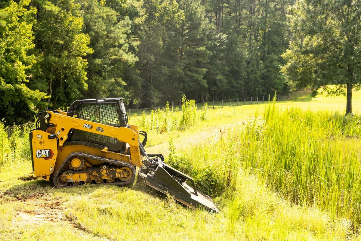 Caterpillar 255, мини-погрузчики