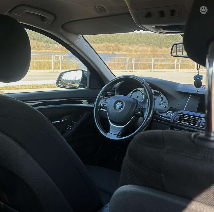 BMW 520, sedanas