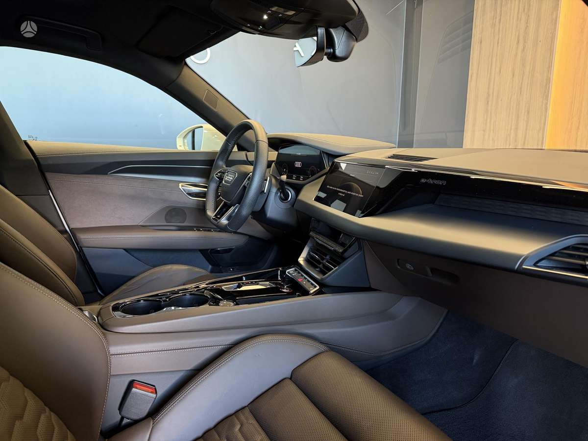 Audi e-tron GT, 93 kWh, hatchback