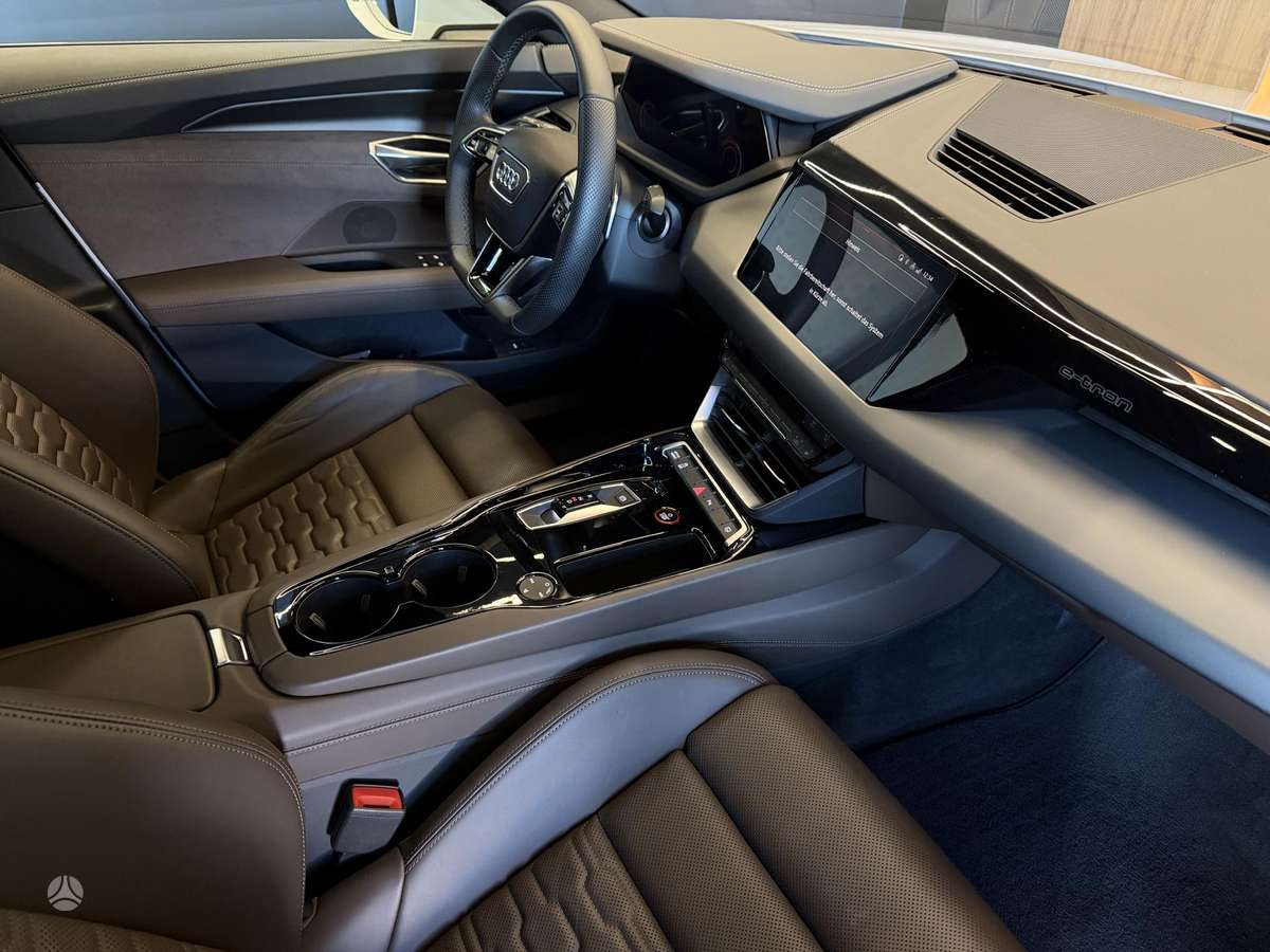 Audi e-tron GT, 93 kWh, hatchback