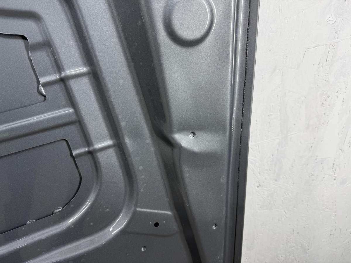 BMW 5 serija hood (front, rear)