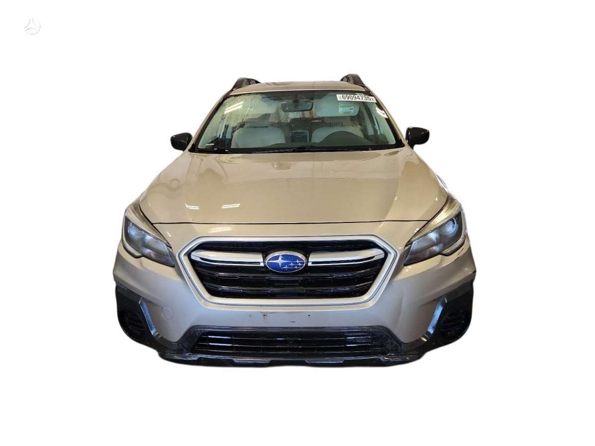 Subaru Outback dalimis