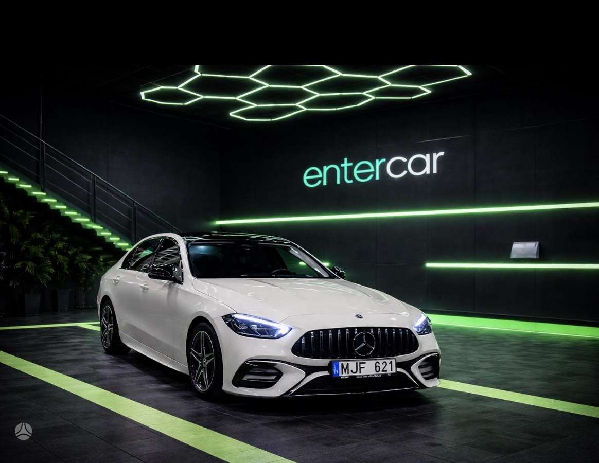 Mercedes-Benz C200, 2.0 l., Седан