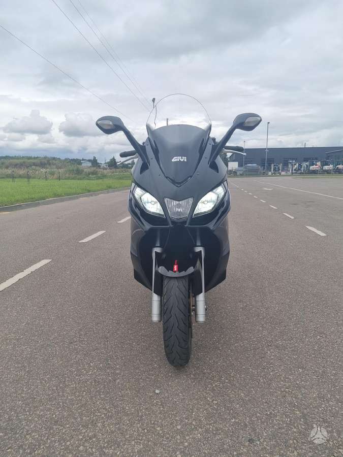 Aprilia SRV 839cc, scooters / mopeds