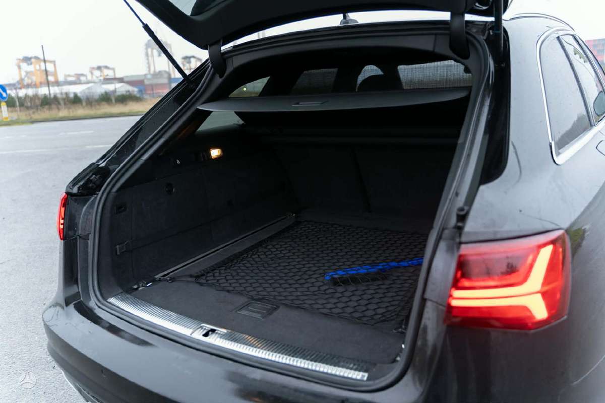 Audi A6, 3.0 l., wagon