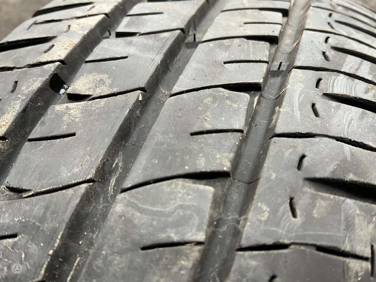 Michelin Agilis 8mm, summer 235/65 R16