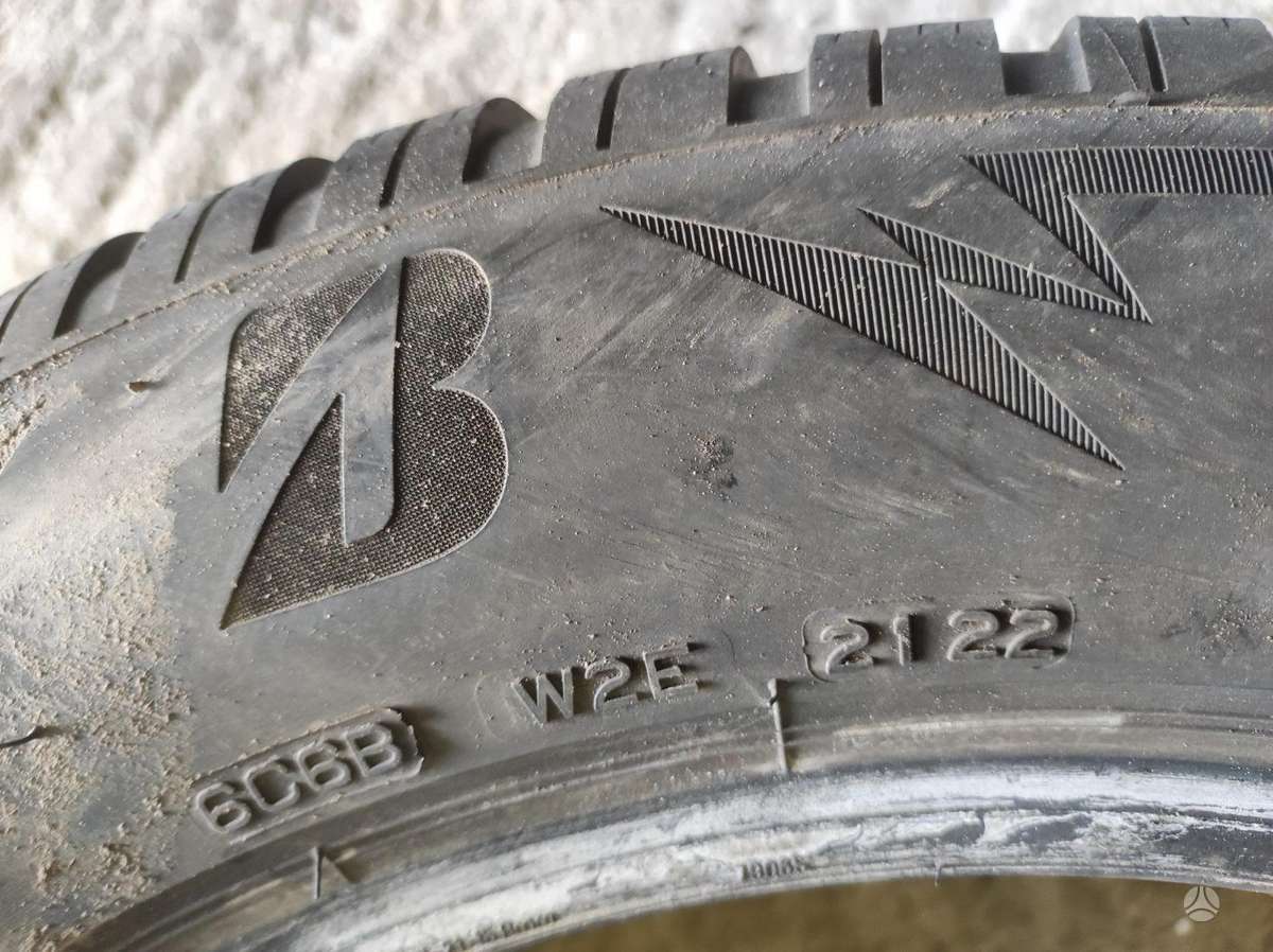 Bridgestone, winter 235/55 R17