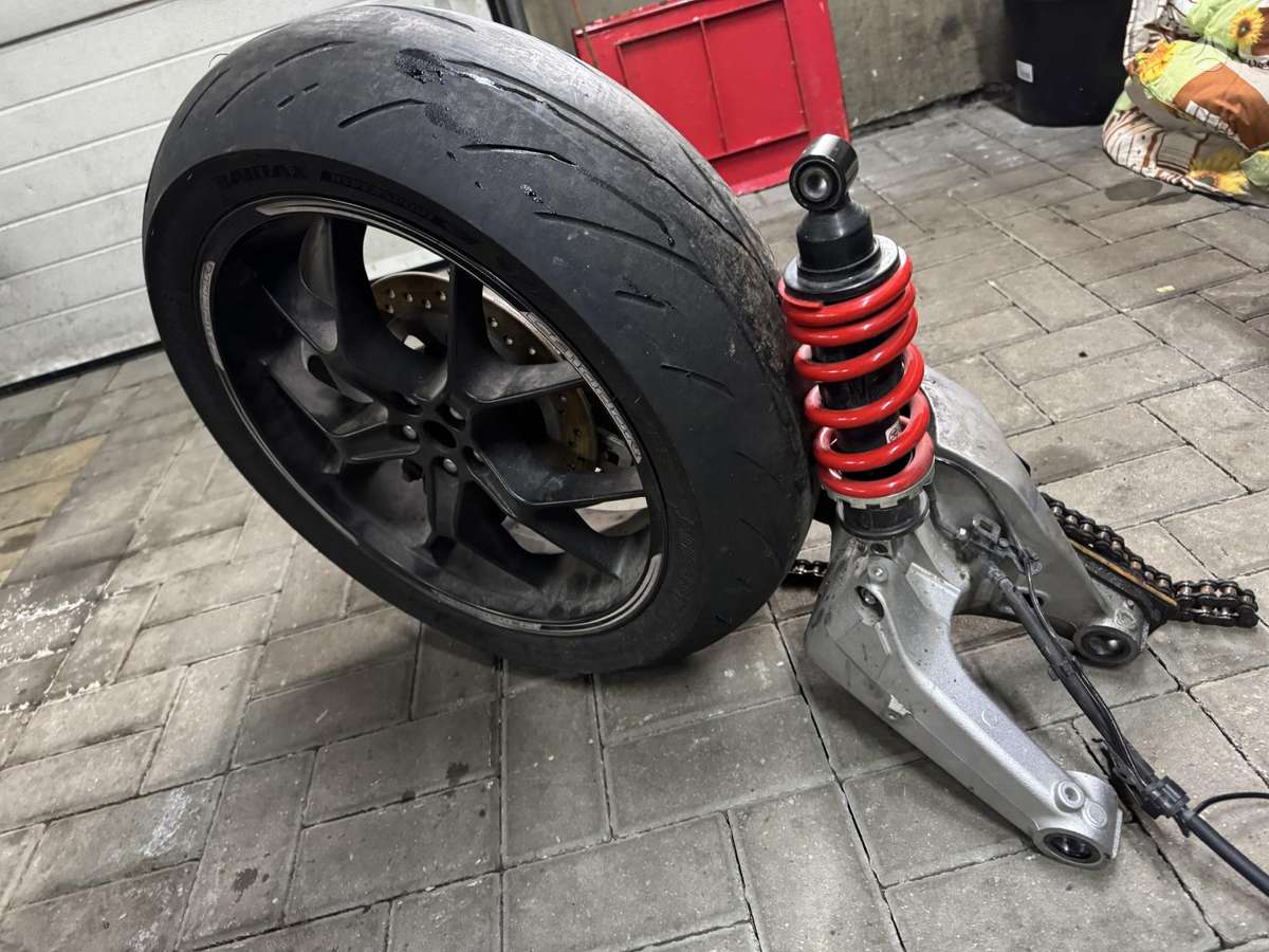 Honda CB, street / classic