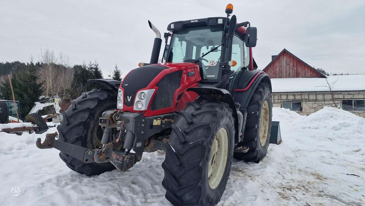 Valtra N123H, traktoriai