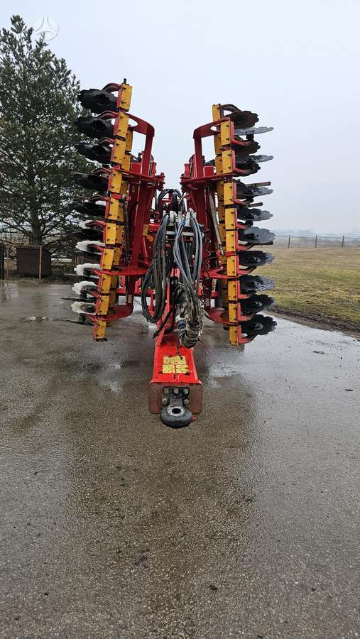 Vaderstad TopDown 500, soil preparation / cultivation machinery